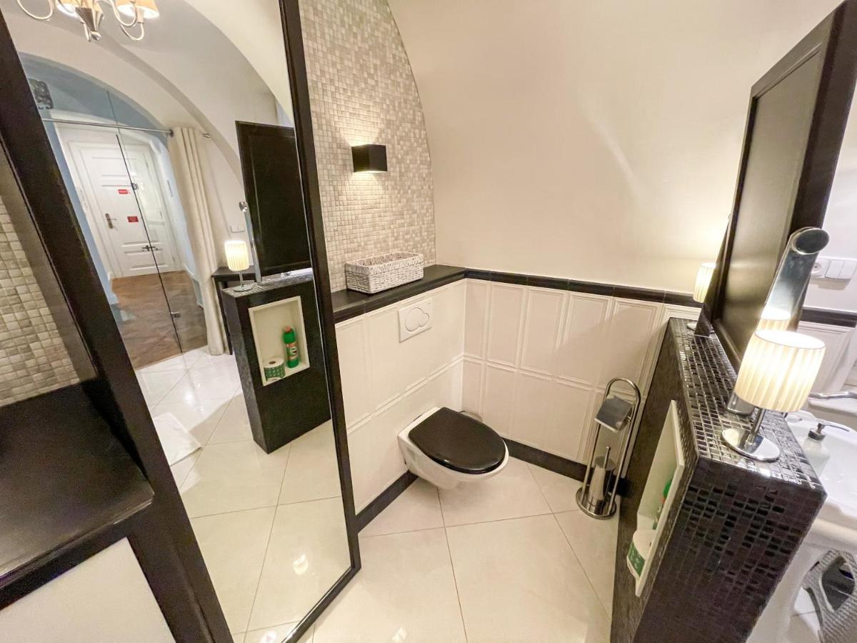 U Obecniho Dvora - Old Town Apartment Prága Kültér fotó